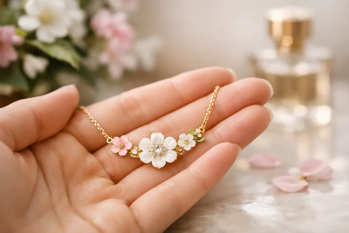 Flower Necklace Meaning and the Stories It Tells