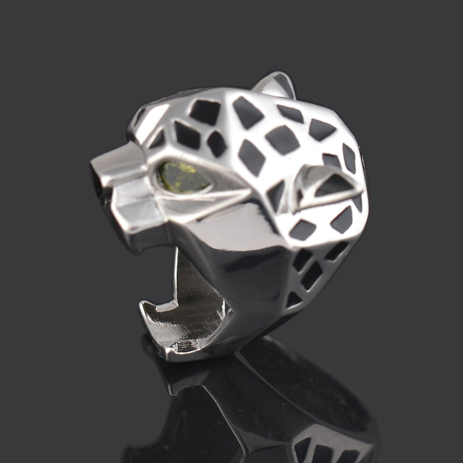 Silver Panthere Ring with Crystal Eyes