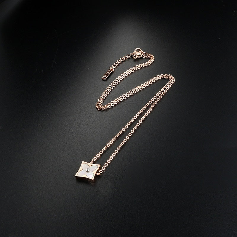 14k Gold Plated Essential Flowergram Necklace Pendant