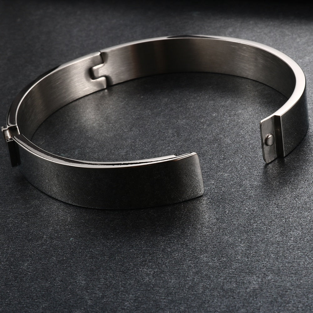 Essential V Bracelet