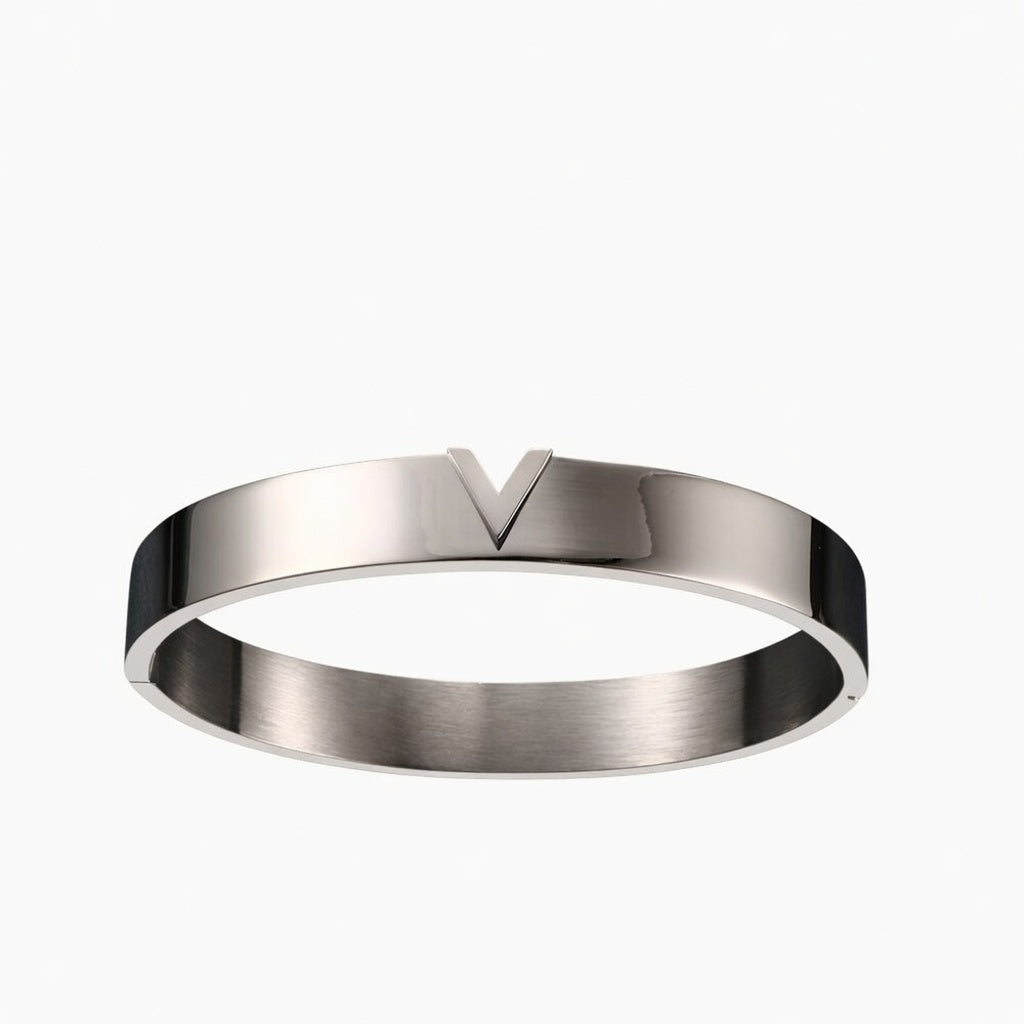 Essential V Bracelet